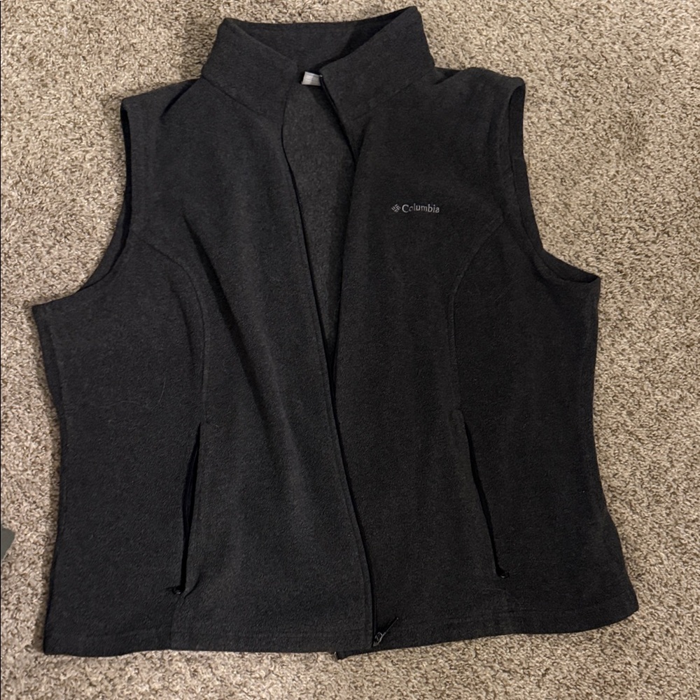 Columbia Charcoal Fleece Vest